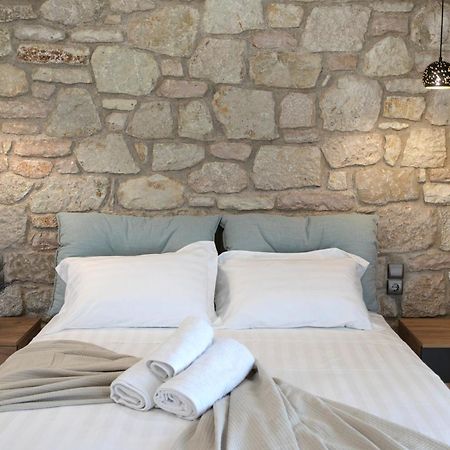 Michelangelo Suites And Apartments Valanidorachi Luaran gambar