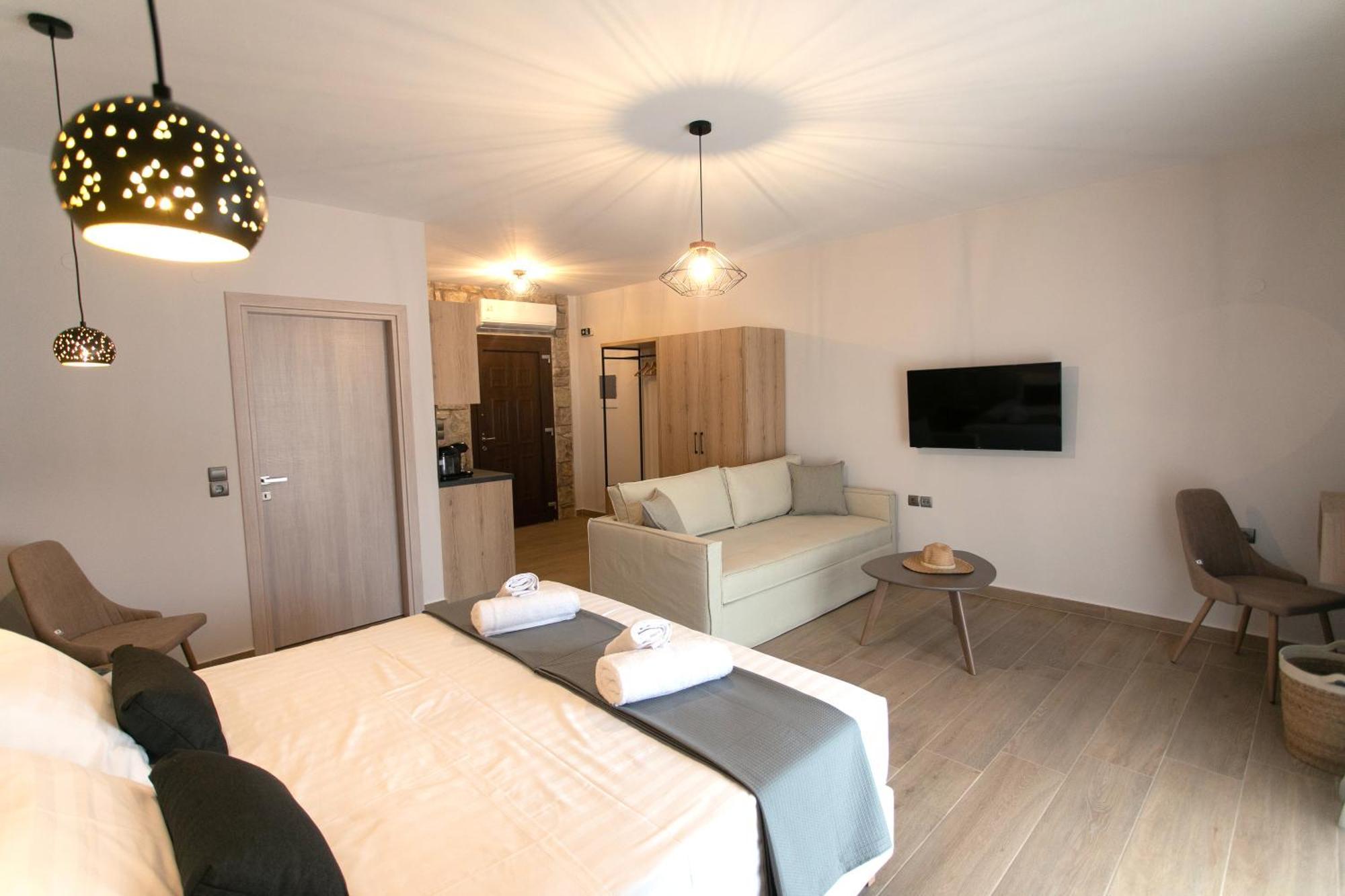 Michelangelo Suites And Apartments Valanidorachi Luaran gambar