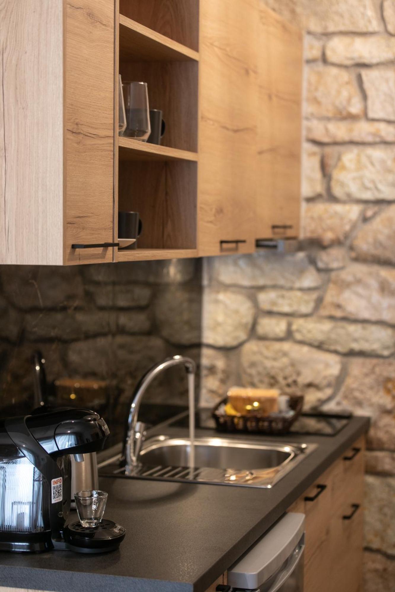 Michelangelo Suites And Apartments Valanidorachi Luaran gambar